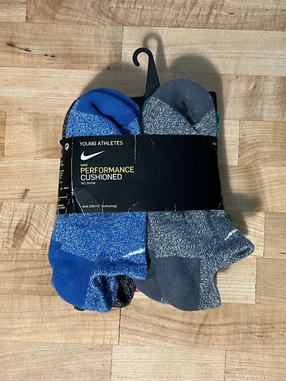 New 6 pairs Boys Medium 5-7 Nike Dri Fit No Show Socks